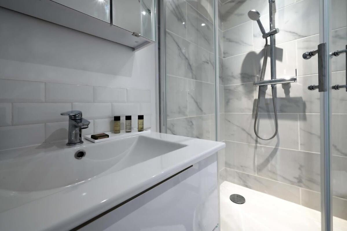 ורסאי Magnifique Appartement A Pied Du Chateau מראה חיצוני תמונה